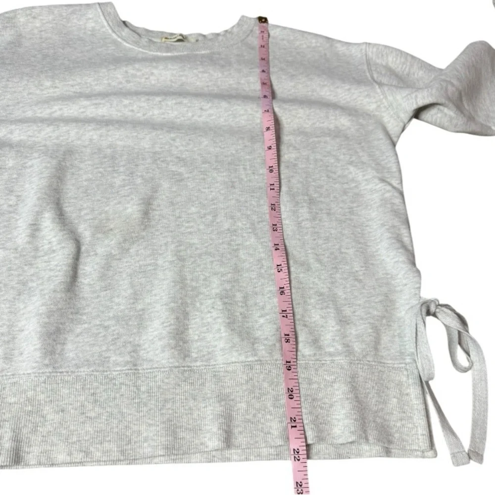 Marine Layer Nora Sweatshirt in Light Heather Grey size S